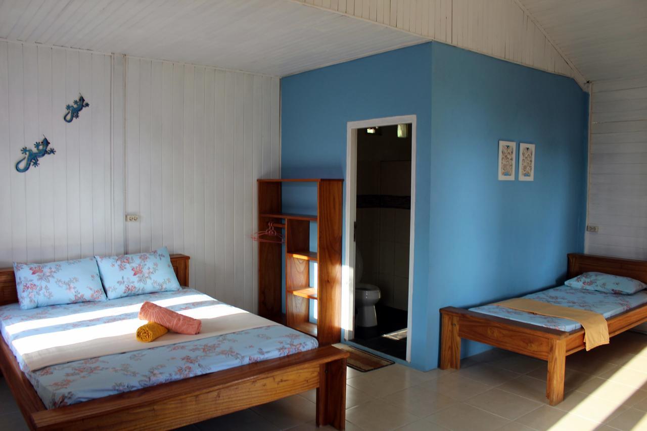 Happy Gecko Dive Resort ブナケン エクステリア 写真