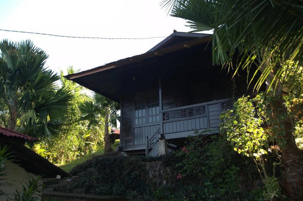 Happy Gecko Dive Resort ブナケン エクステリア 写真